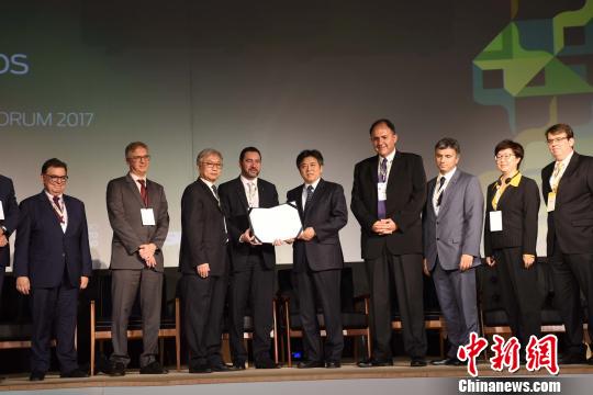 ͼΪ�й�פ������ʹ�����(����)��ͷ���ϯ������ʽ��Ī����