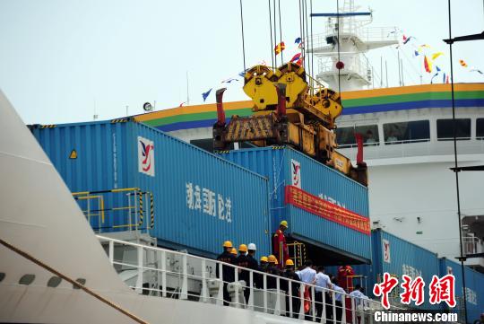 ���ٸ���װ�䱻��װ��&ldquo;������&rdquo;�Ŵ��Ϳ��䴬��������