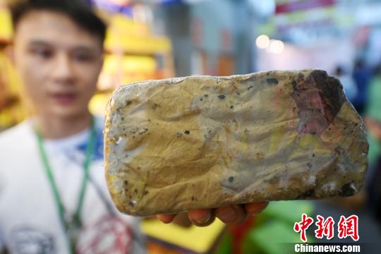 ͼΪ�м�10��Ԫ���ϲ�ש�������