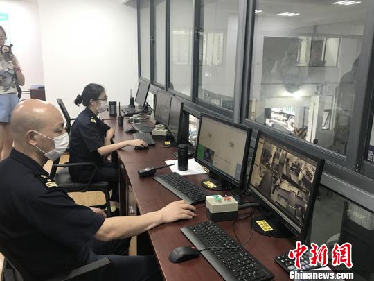 �����ĺ��ع�����Աͨ�����ԣ���ϸ�����ÿ���ʰ���X������������մ�