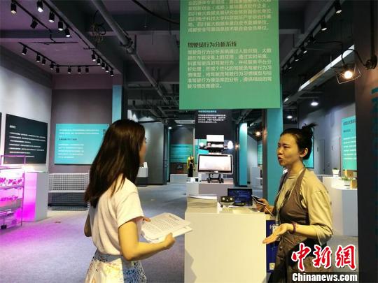 ˫��չʾ�������ģ�����ӭ��������ѯ��ۯ��