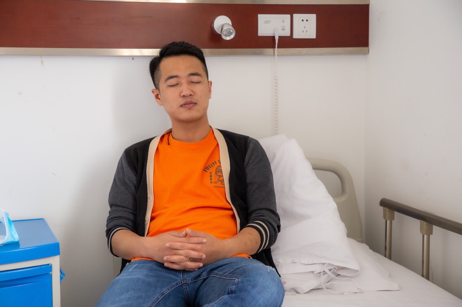 陈立术后回到病房休息