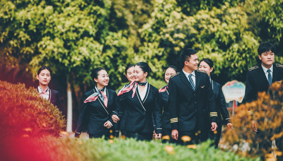 中航未来学生陈亚东入职四川航空丨中航未来毕业生巡礼