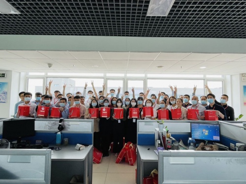 �ǰ����ף������ڰ�����