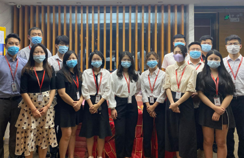 �ǰ����ף������ڰ�����