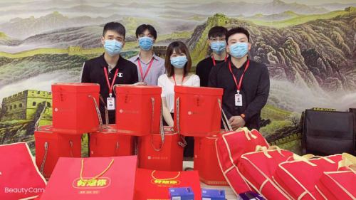 �ǰ����ף������ڰ�����