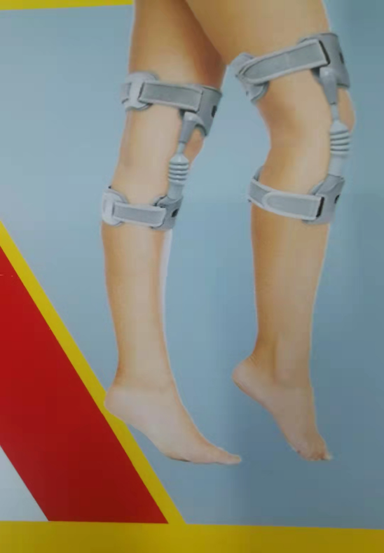 踏天崖助膝器做客广东广播电视台演播厅与名嘴主持对话