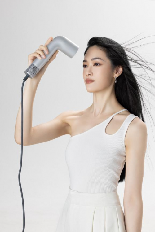 yoose有色NO.7高速吹风机,开启个护品类新赛道,站在年轻人的角度生活