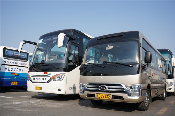国事老兵 高端品质,安凯客车服务2022全国两会