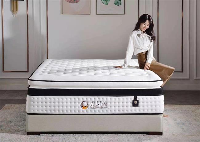 ����Ե����