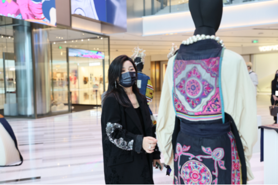 ����ʱװ��Я�֡����ſɳ���������顱�����Ļ����ذ����졸����δ��ʽ��