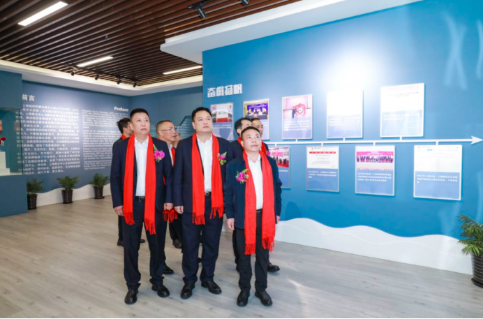 热烈祝贺“贵州飞兔商联信息云技术有限公司在上海股权中心”挂牌鸣锣仪式成功举行