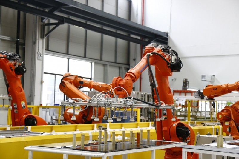 基于海尔COSMOPlat大规模定制模式打造的全球首家智能+5G互联工厂