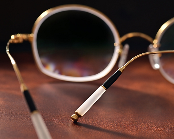 1717668430940416.png 高级定制眼镜:在时间的艺术里,安放生活的赞歌