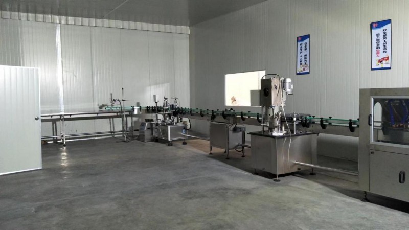 福建融威山葡萄酒:品红酒之美,味红酒之韵。