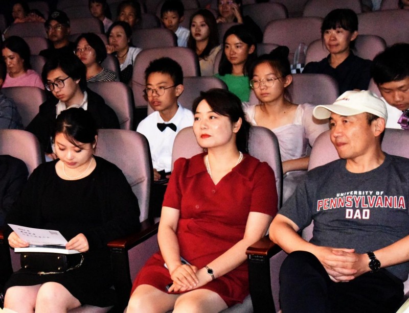 �¸��ٷ�Я��������������ּң��������ֽ�����ƪ�£�ѧ��άҲ��֮����д�Ի�