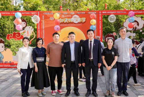 ������Բҹ��������ҵ��չ������������Ļ������ڡ�����ͬ�죬���������Ļ��»�����