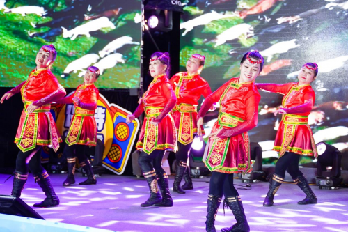 ������Բҹ��������ҵ��չ������������Ļ������ڡ�����ͬ�죬���������Ļ��»�����