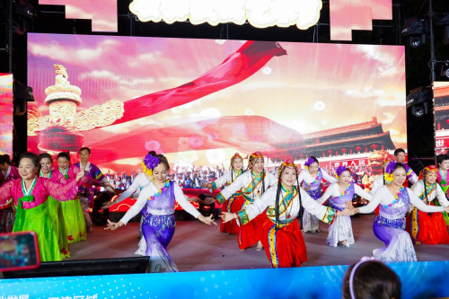 ������Բҹ��������ҵ��չ������������Ļ������ڡ�����ͬ�죬���������Ļ��»�����