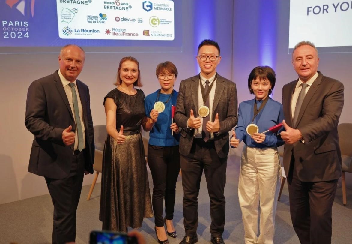 1729672015379701.jpg 1729672015379701.jpg