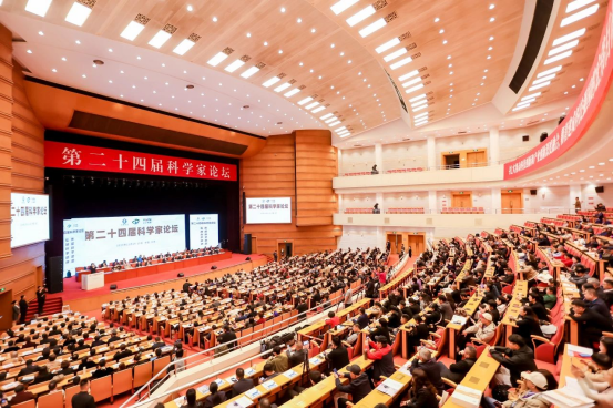 �ٻ�Ȩ����֤��ר��Ψ���³����������μӵڶ�ʮ�Ľ��ѧ����̳