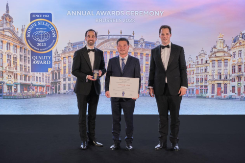 佰年脉天然苏打水成医联体大会焦点,以其卓越品质与健康功效获好评