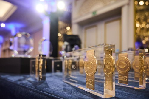 佰年脉天然苏打水成医联体大会焦点,以其卓越品质与健康功效获好评