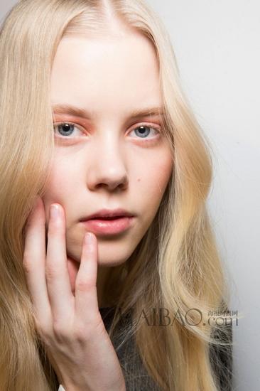 Cedric Charlier 2015秋冬时装周秀场后台彩妆