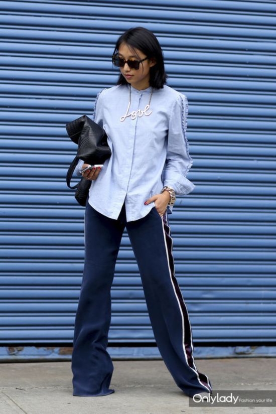 人手一件的衬衫 为什么她们就穿得比你好看