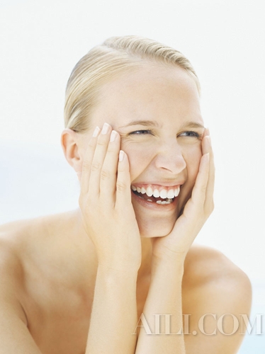 法令纹太深不敢笑?那你的好运怎么办?