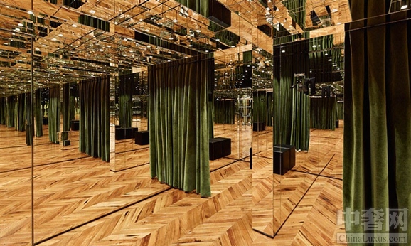 这个九月,奢侈品牌们都扎堆开店了