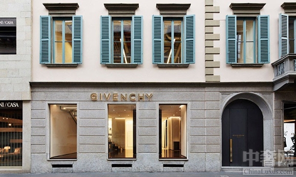 这个九月,奢侈品牌们都扎堆开店了