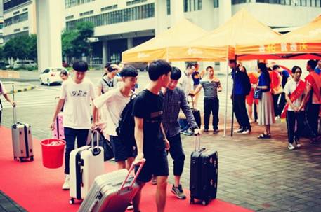 说明: D:\2017年1月-6月\6月\你走之后,金领对你说\1.jpg