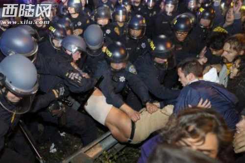 香港终于对占中下手竟让美国损失惨重