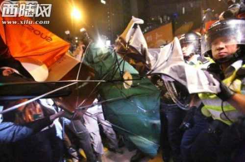 香港终于对占中下手竟让美国损失惨重