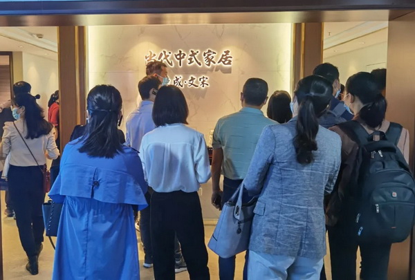  �ڶ�������ҵ�����ڶ�������չ����פ����ͣ������μҾߵľ�տ���պ͸߹��������������